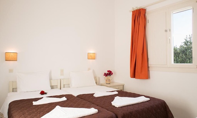 Parasporos House | Marili Apartments, Apt#2 by the sea