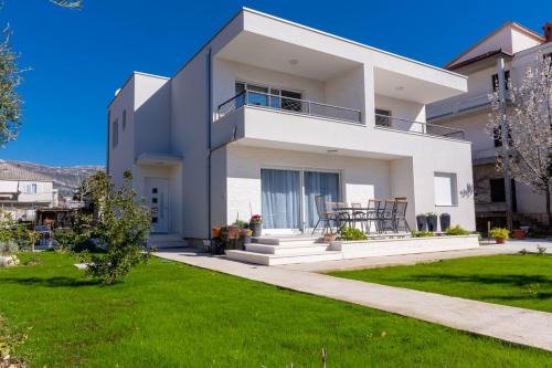 Kastela Apartment | MARIN 2