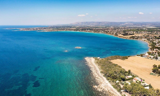 Punta Milocca Villa | Marinella - Rental home in the south of Sicily, 50 m from seaside