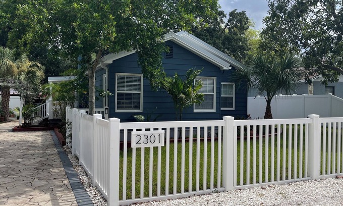 Tampa House | Marjory's Cottage in the heart of Tampa