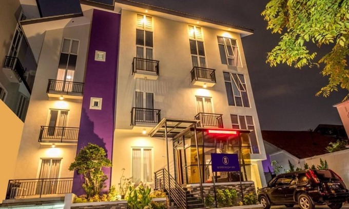 Bendungan Hilir Hotel | Marrakesh Inn