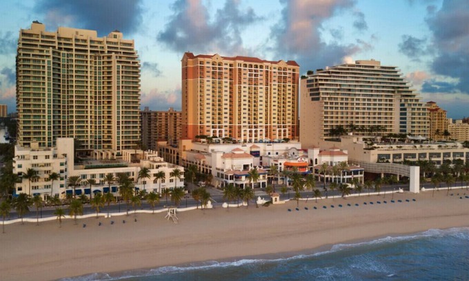 Central Beach Villa | Marriott's BeachPlace Towers (Studio)
