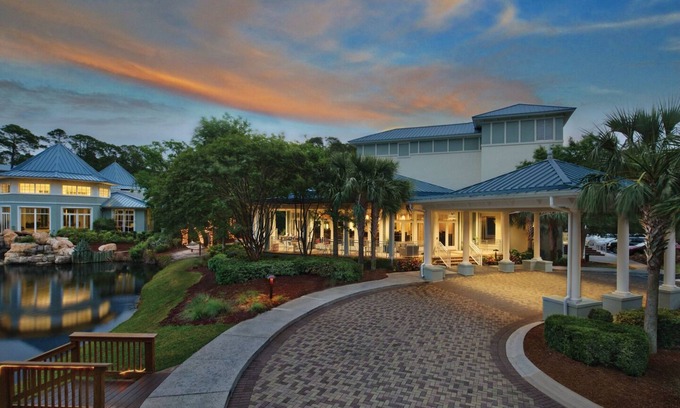 Palmetto Dunes Resort | 🌴 Marriott Surfwatch✨ Experience Paradise in a 2BR Villa - Sleeps 8!