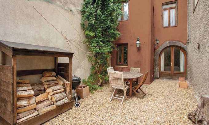 Marseillan House | Marseillan 18th Century 2-Bed House, Sleeps 6