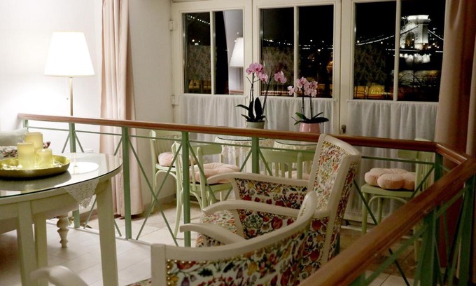 Budavar Apartment | MARVELOSA APARTMENT - Central by the Chain Bridge