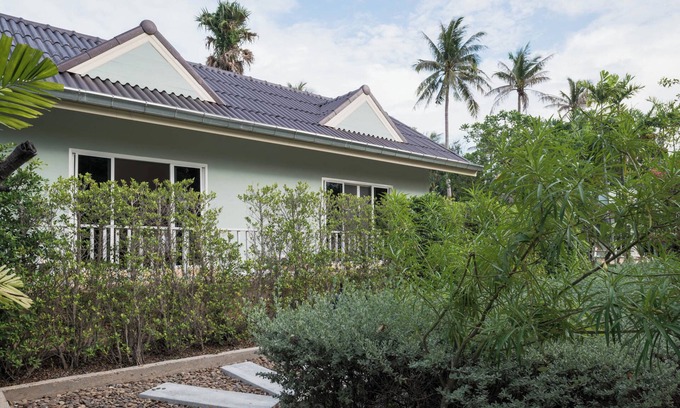Sam Roi Yot Bed & Breakfast | Marvelous bed & breakfast with AC in Tambon Rai Kao