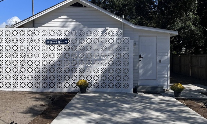 Biloxi Cottage | Mary's Place