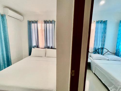 San Fernando House | Marys Air B&B in Casa Mira South