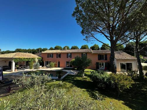 Orange Villa | Mas ancien de 310m2-sur 2000m2-piscine chauffée