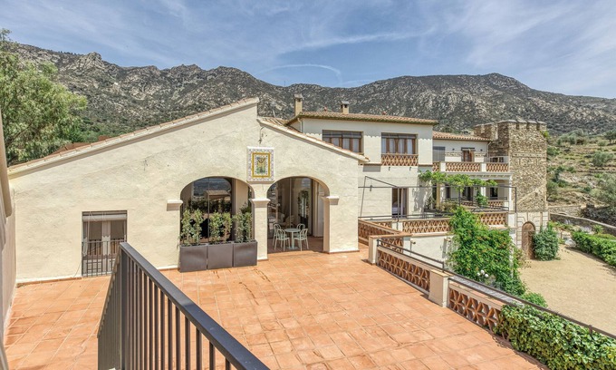 Palau-Saverdera Apartment | Mas Cusi