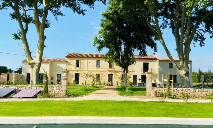 Arles Bed & Breakfast | MAS DES 2 PLATANES