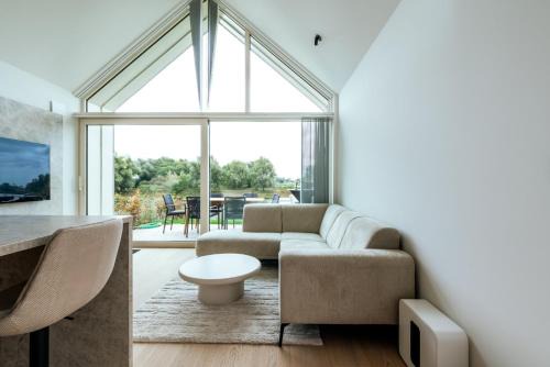 Maaseik Ski Chalet | Mase waterunits 6 & 7