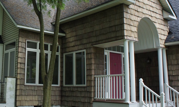 Richmond House | Master bedroom in Richmond's West End - zip code 23294