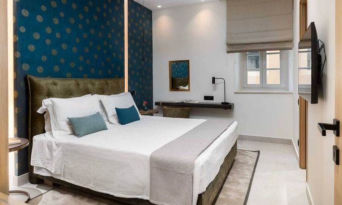 Old Town House | Master Suite Sea View