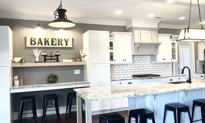 Evans House | Masters Rental - Beautiful, spacious home in a quiet neighborhood