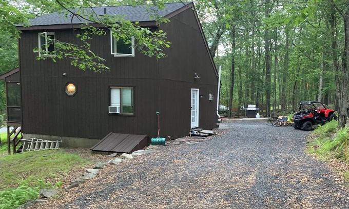 Rowland House | Masthope Community Charming Chalet 3 day min stay.