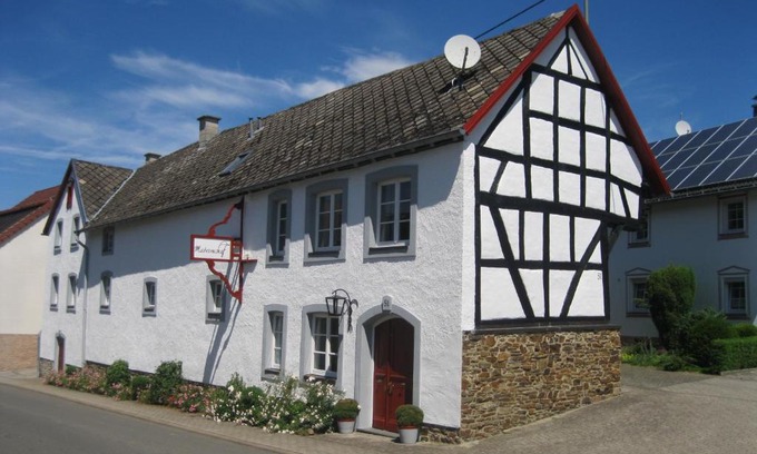 Pomster House | Maternushof