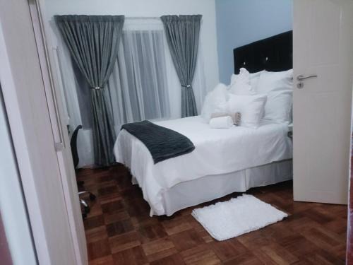 Emfuleni House | MaThwala guesthouse