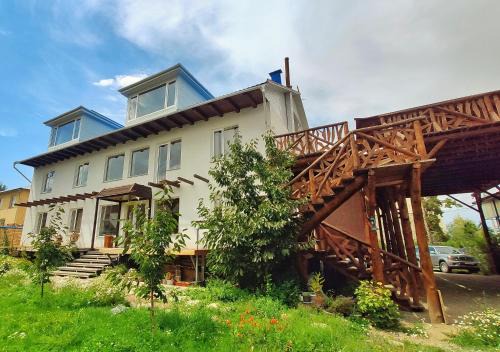 Karakol House | Matsunoki