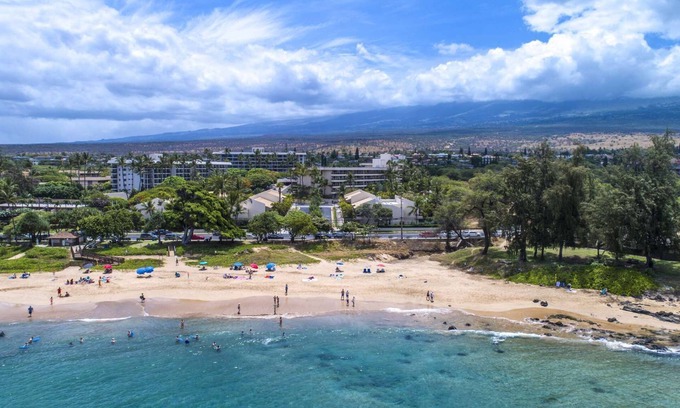 Kihei Condo | Maui Banyan - One Bedroom Partial Ocean View - Full Kitchen/Free Parking