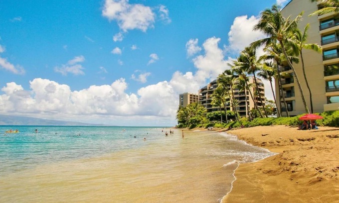 Kahana Resort | Maui Beachfront Resort Oasis