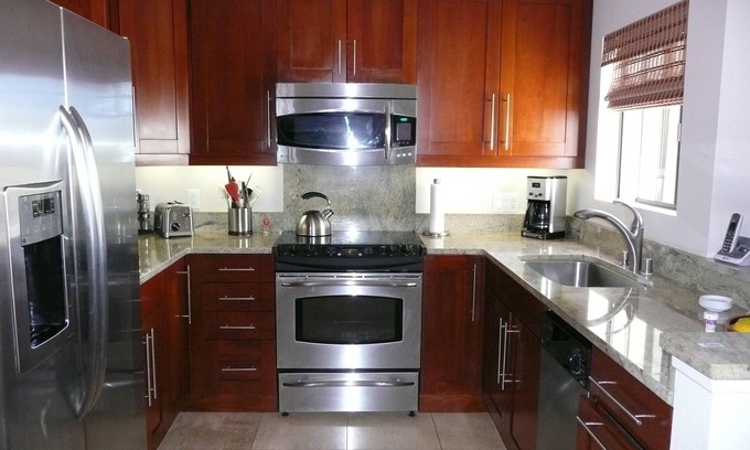 Kapalua Condo | Maui, island of the Haleakala Volcano is the heart chakra of the earth