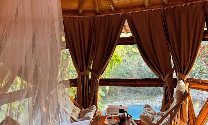 Yanik Hotel | Maui Sapanca