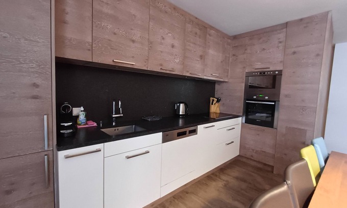 Zell am See Apartment | Max Residence im Zentrum mit Terrasse, Garage