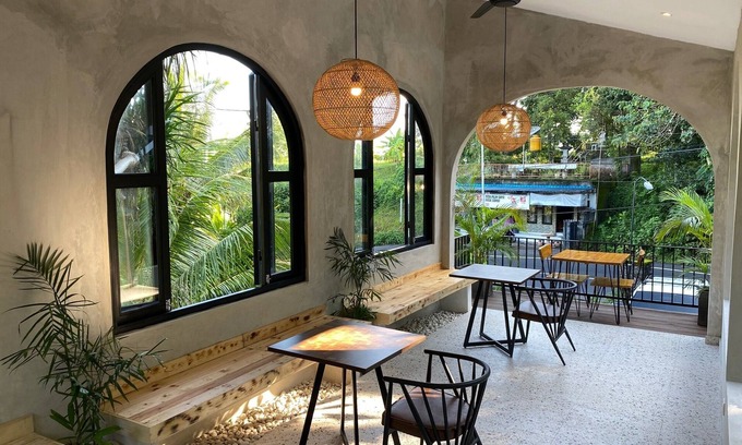 Banjartegehe Hotel | Mayong Bali Villa and Hostel