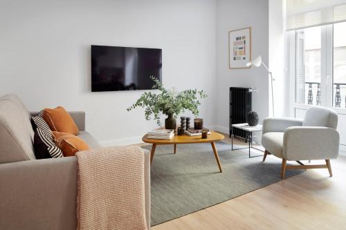 Old Town Apartment | Mayor Suite 2 by FeelFree Rentals