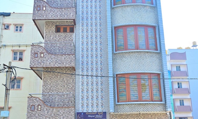 Anekal Apartment | Mayur Shines/spacious 5-bedroom apartment in cool Jigani with AC, WiFi, fitness