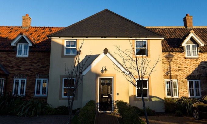 Filey Cottage | Meadowside House @ The Bay Filey, Pool, Beach Access