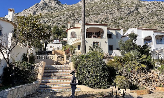 Benigembla Villa | Mediterranean Escape with Garden