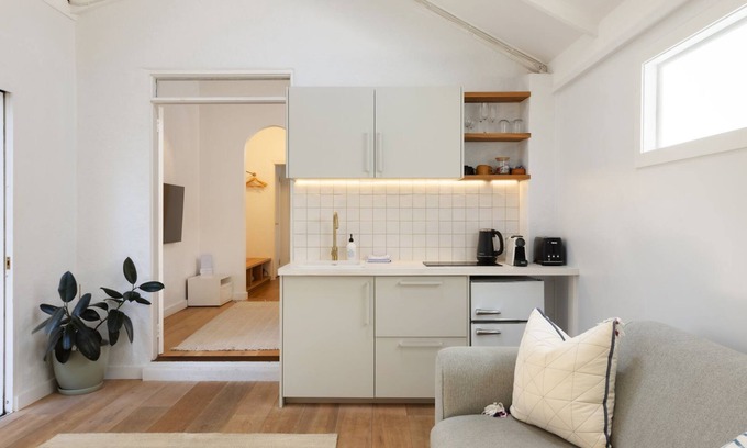 Byron Bay Apartment | Mediterranean inspired studio in the Heart of Byron Bay