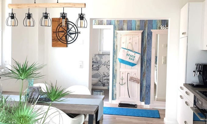 Busum House | Meerbüsum * App.1a * near lagoon * terrace & barbecue * suitable for allergy sufferers, 2 bedrooms