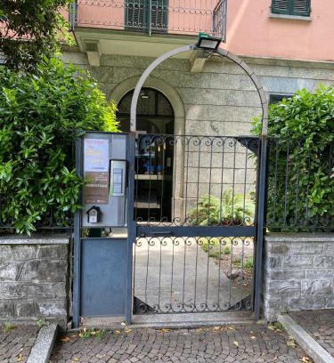 Como House | Megaride Guest House