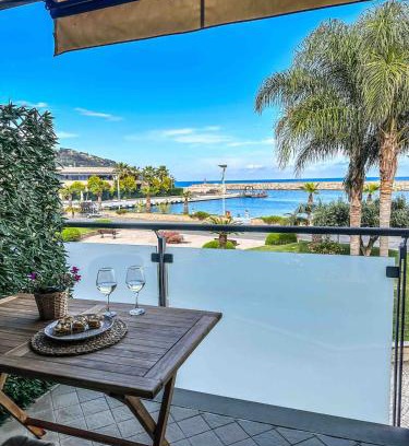San Lorenzo al Mare Apartment | Meraki Home - 30 m dal mare, vista mare, wifi e parcheggio coperto gratuito - Appartamento a San Lorenzo al Mare