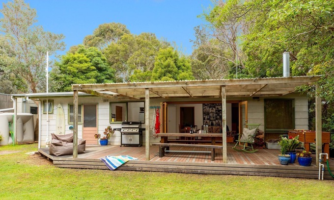 Merricks Beach House | Merricks Surf Cottage, Unique opportunity...set in lush bush with Merricks Beach just 25m away.