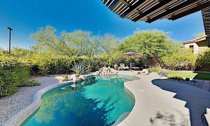 Las Sendas House | Mesa Villa: Heated Pool, Fire Pit & Golfing!