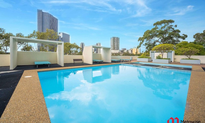 Parramatta Apartment | MetaWise Parramatta Chic and Comfortable Two Bed