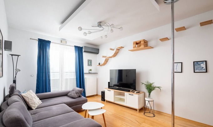 Ursynow Apartment | Metro Ursynów Modern Apartment