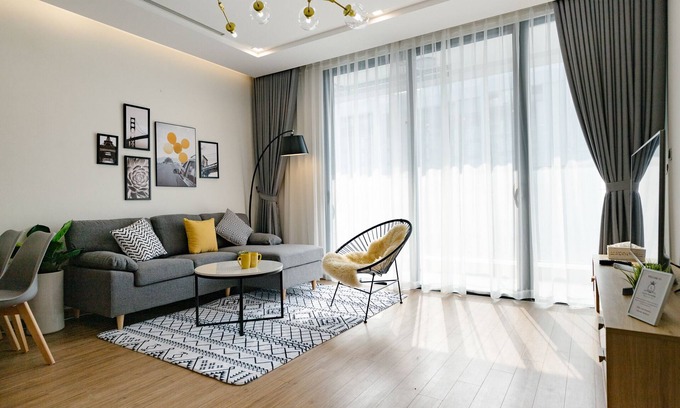 Ngoc Khanh Apartment | Metropolis Hanoi Serviced Apartment 2BR LAKE VIEW