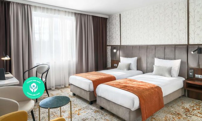 Borek Fałecki Zachod Hotel | Metropolo By Golden Tulip