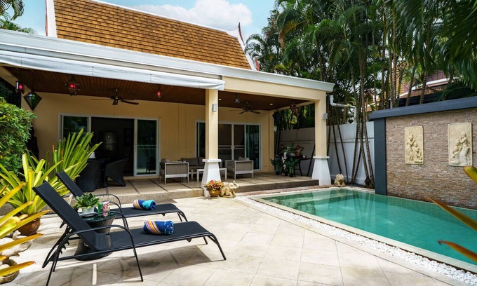 Ban Saiyuan Villa | Meursault Rawai private pool villa 1BR