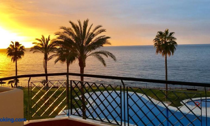Sitio de Calahonda Apartment | MI Capricho A15 Beachfront Apartment