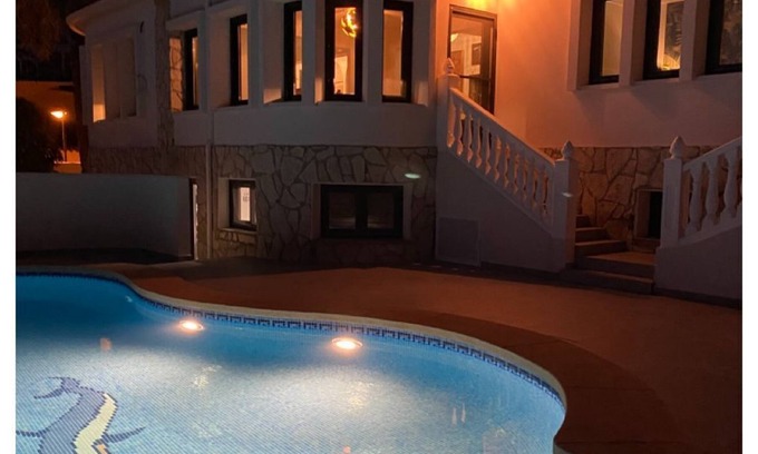 Coveta Fuma Ski Chalet | Mi Casa, newly renovated villa with private salt pool in the Coveta Fuma.