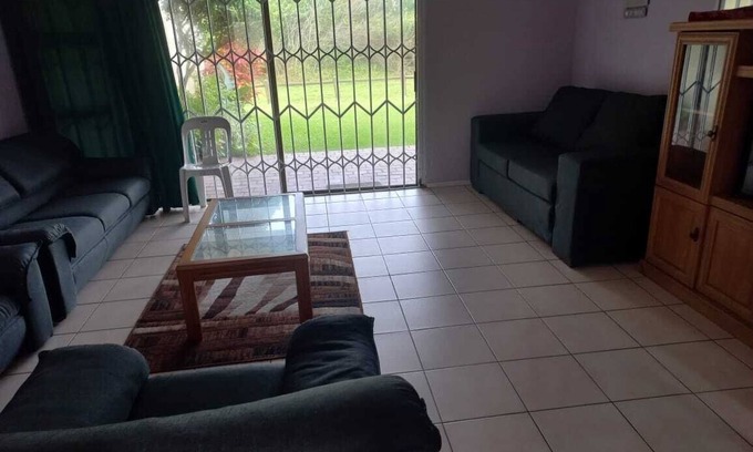 Scottburgh South Ski Chalet | Miahaven2 is situated in Scottburgh, South Coast of KZN.Unit is on the beach.