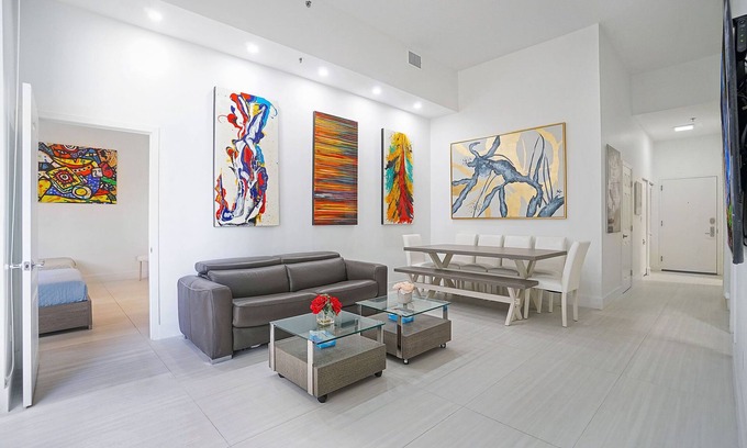 Brickell Condo | Miami Brickell 4 Bedrooms High Ceiling loft at the pools & Jacuzzi