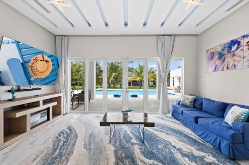 Princeton Villa | Miami Getaway in The White House , Family ,Friends Close to Miami Beaches and the Keys West