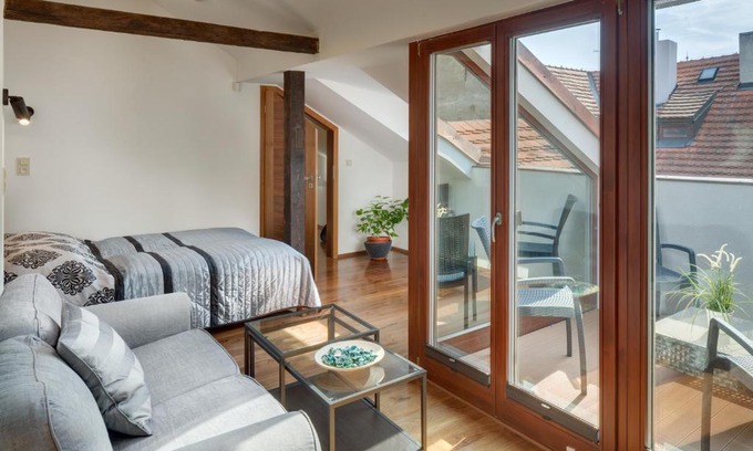 Stare Mesto Apartment | Michalská - Old Town Apartment